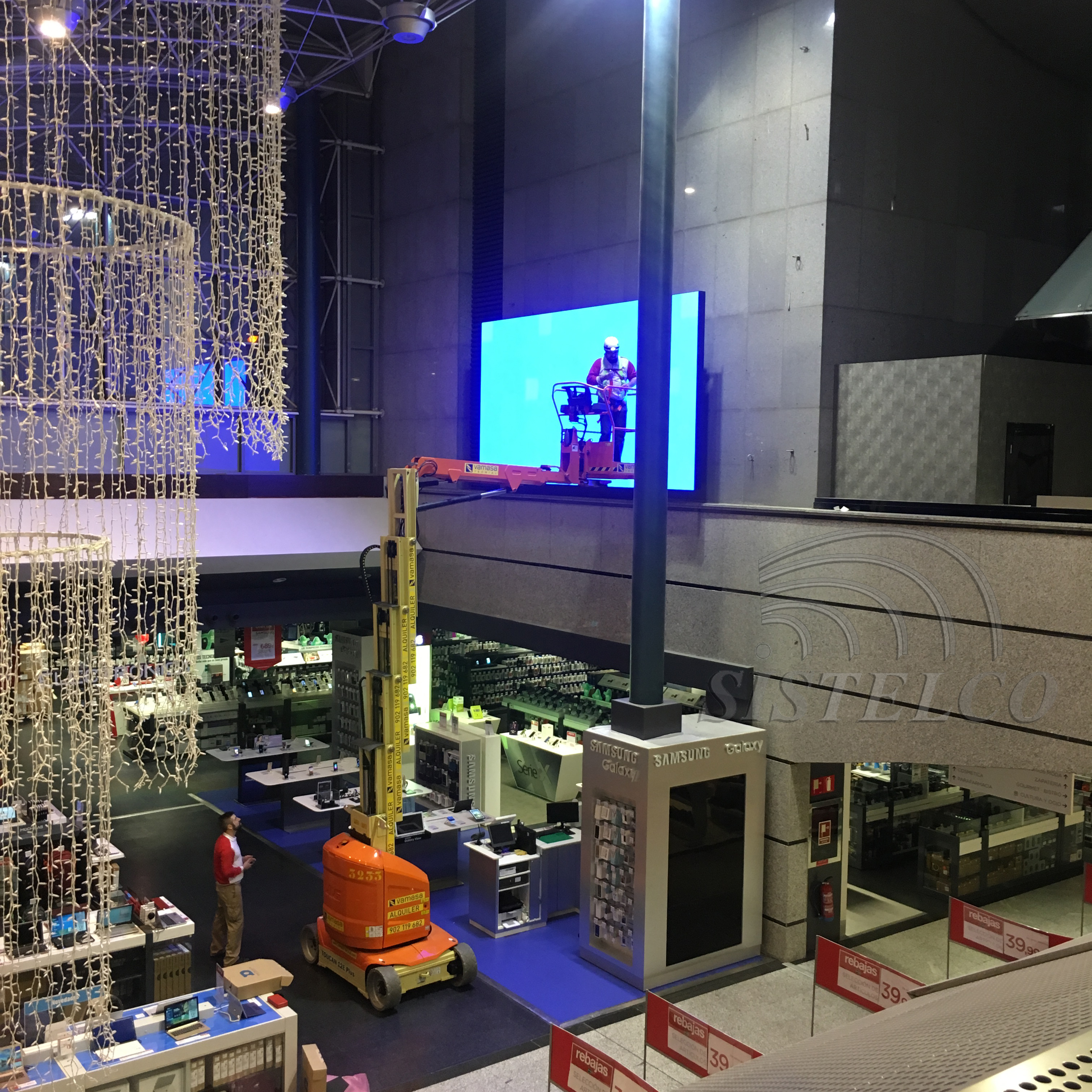 Pantalla Hipercor Pozuelo